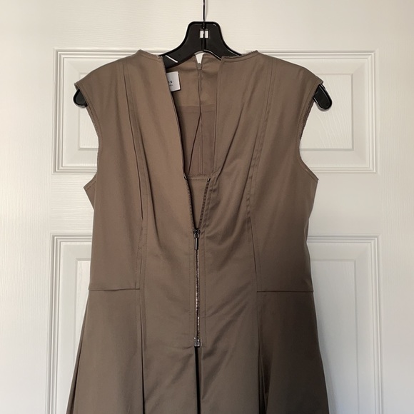 Akris Punto, khaki dress - Picture 5 of 7